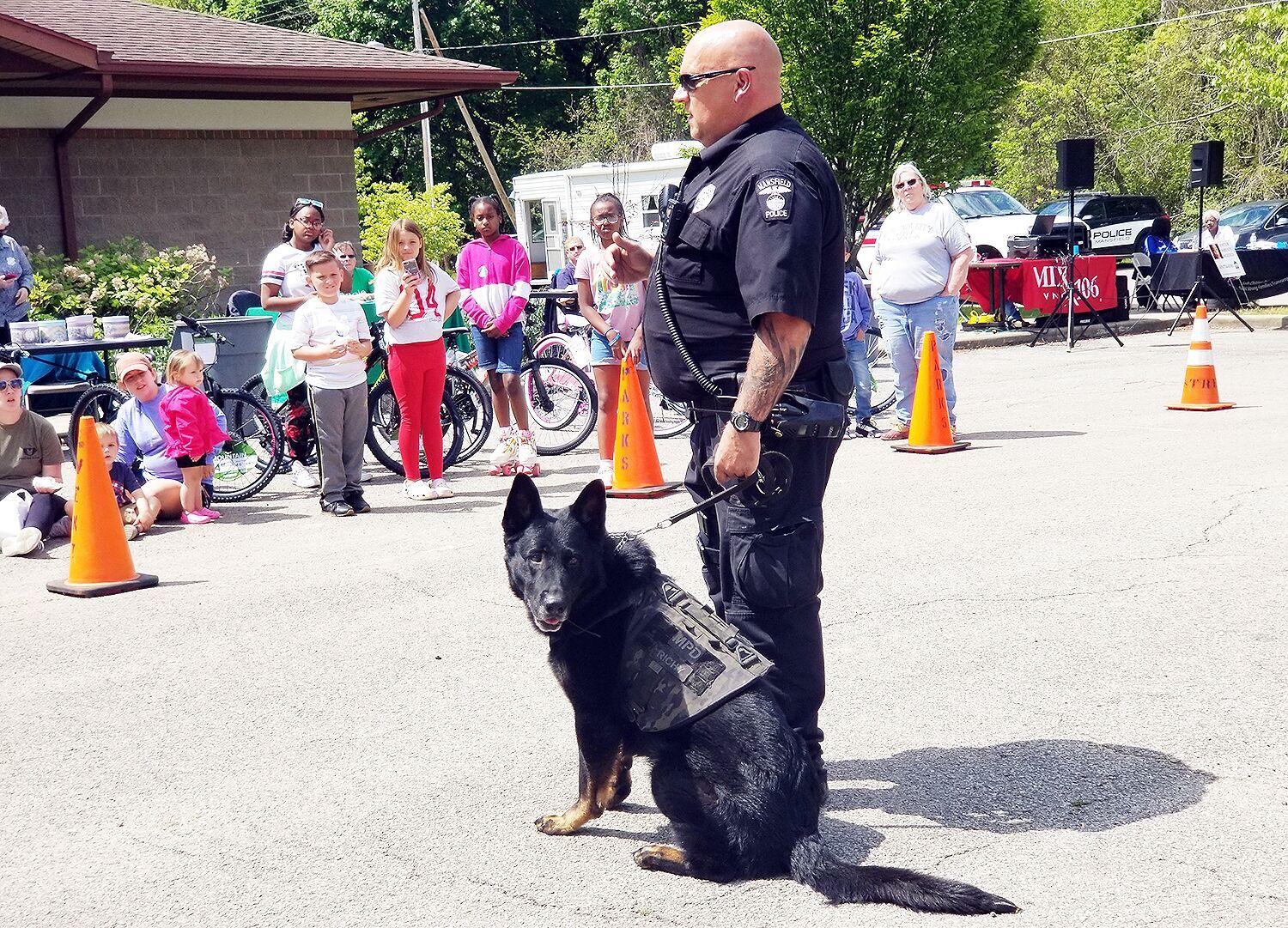 Police K-9 officer visits event in Richland County